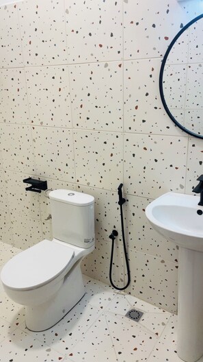 Bathroom - 3K Residences Yaoundé Odza - Premium 1-Bedroom Apartment - S3 (Yaoundé)