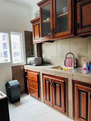 Private kitchen - 3K Residences Yaoundé Odza - Premium 1-Bedroom Apartment - S3 (Yaoundé)