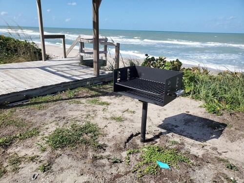 Sleeps 24. Three houses on 1.2 acres of ocean front property.
