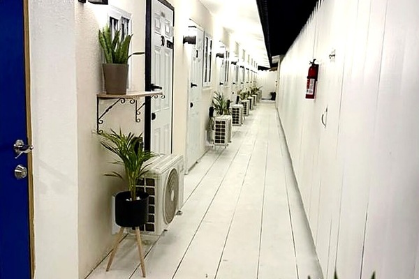 Room, 1 Bedroom | Property entrance