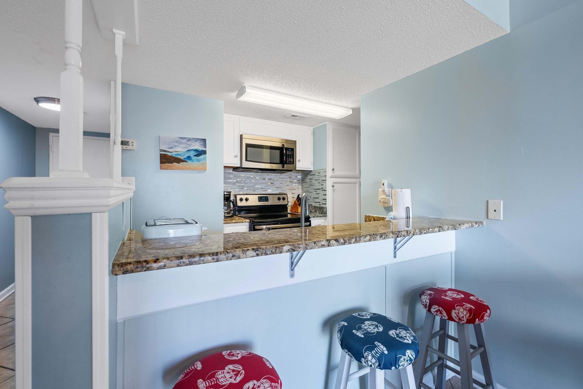 Condo, 1 Queen Bed with Sofa bed (Sugar Beach 371) | Private kitchen