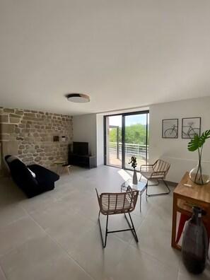 Living area - Apartment Le Cocoon, with Sandra and Philippe (Le Cheylard)