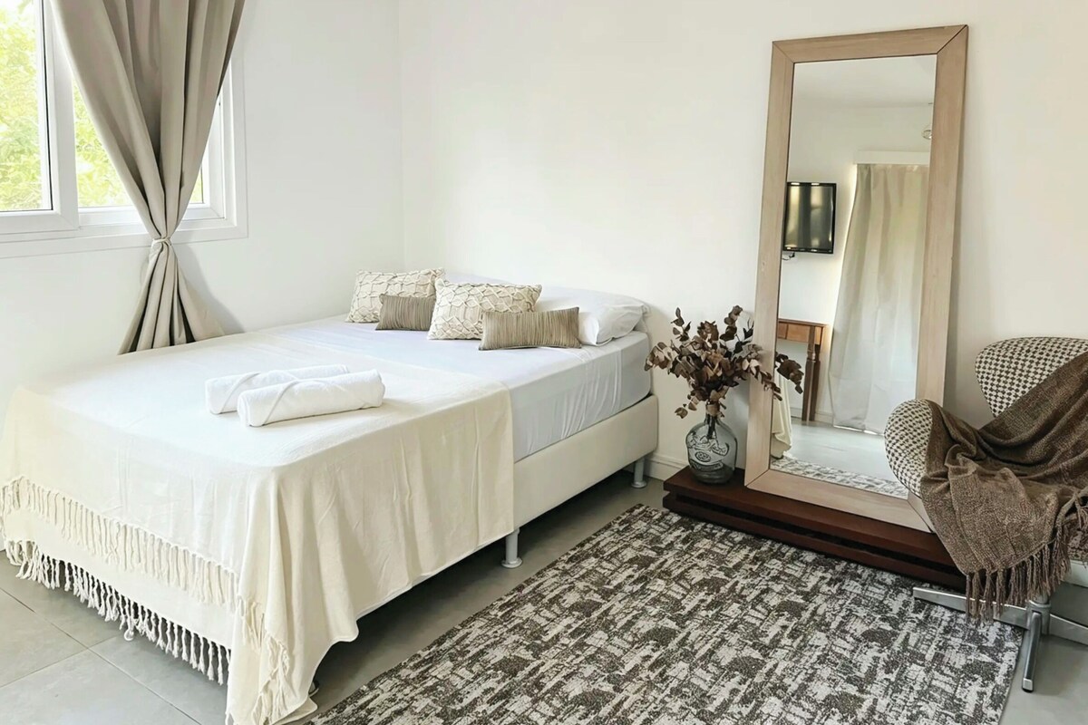 Superior Double Room, Non Smoking, Housekeeping