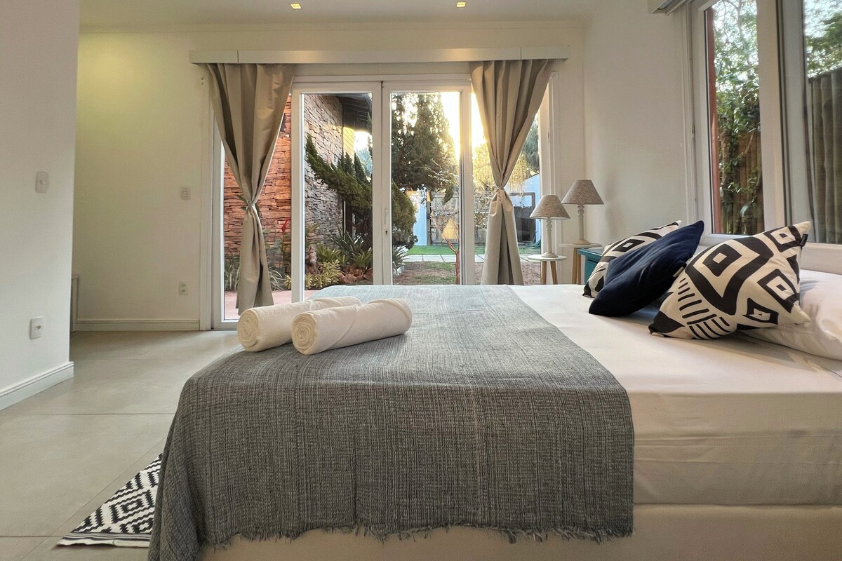 Superior Triple Room, Garden View
