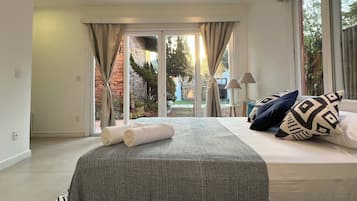 Superior Triple Room, Garden View | WiFi (free)