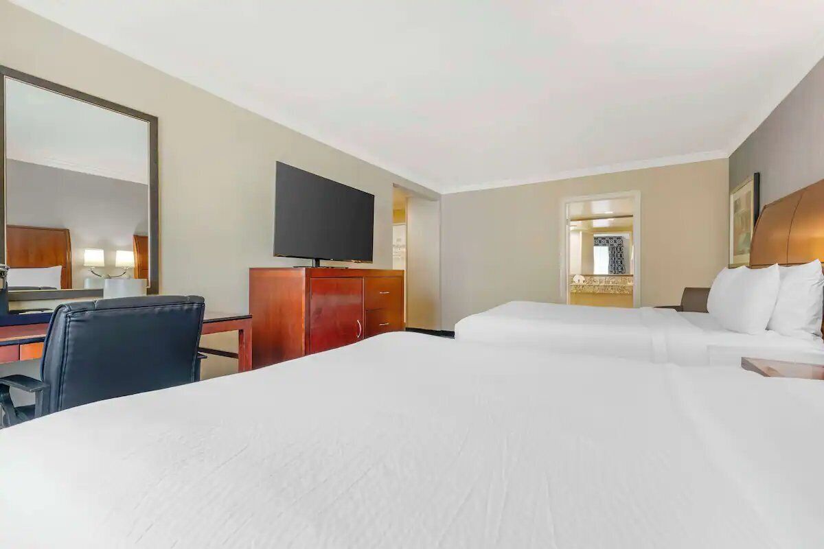 2-queen Room With Pool Access & Free Breakfast | 1.2 Miles To Calm Baby Beach - Dana Point, CA
