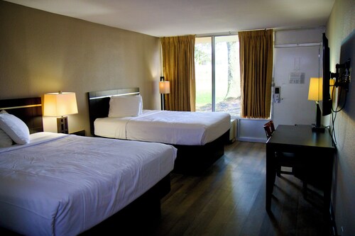 Heritage Inn and Suites 