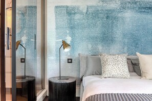 Unclassified image, 5 of 32, button - Ocean View, Luxury Aurum Apt, Pool - Bantry Allure (Cape Town)