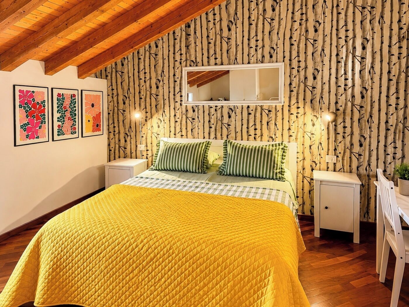 WiFi, bed sheets