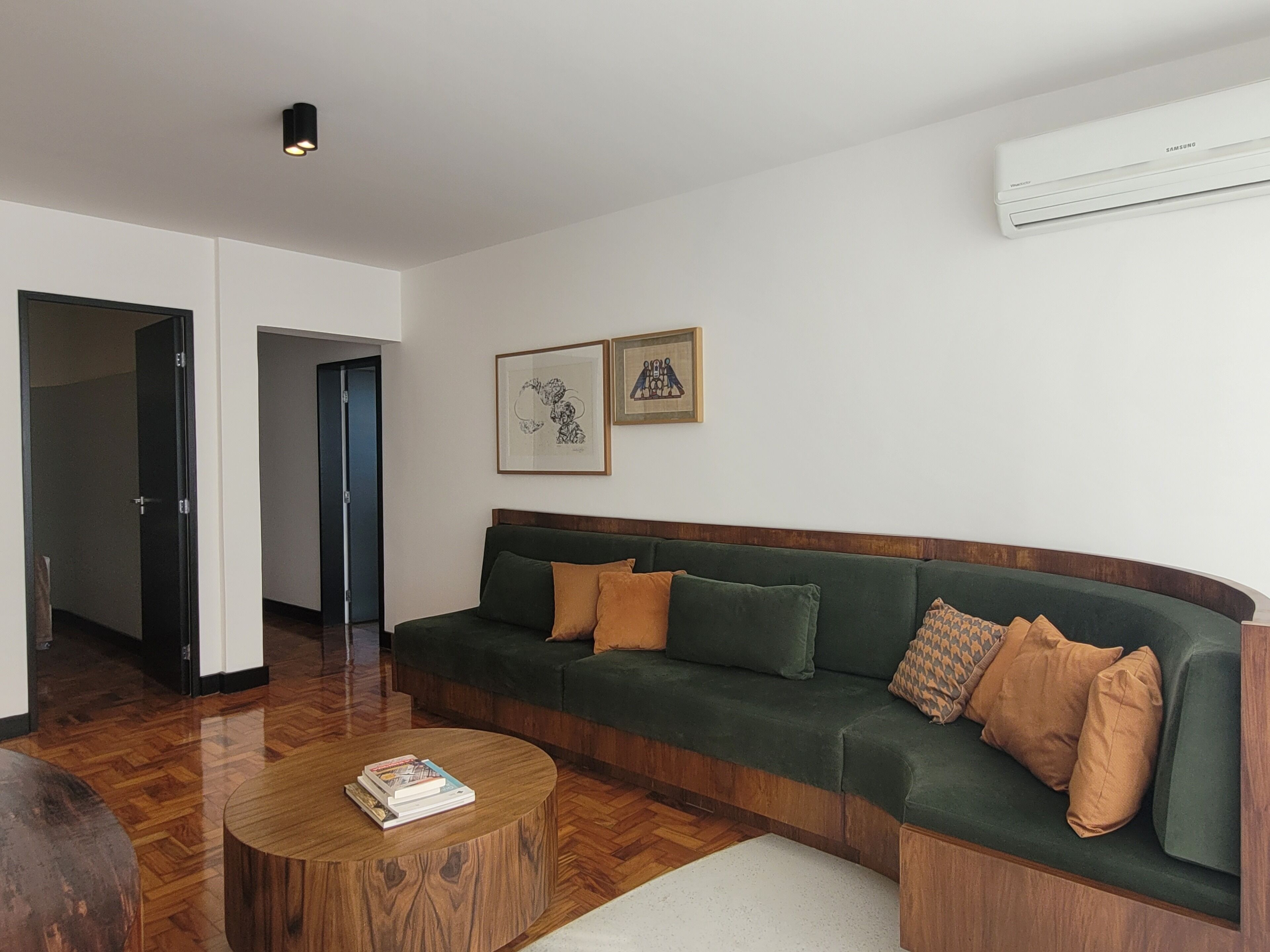 Classic Apartment | Living area