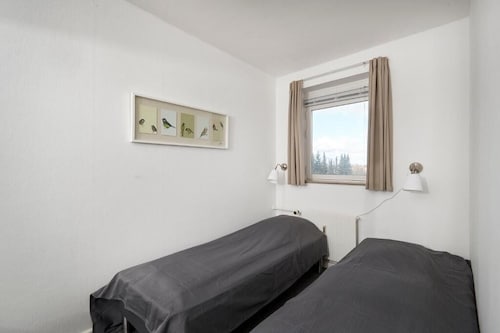 Hotel B