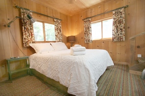 Room - Classic Cabin - Pool Table - BBQ (Springville)