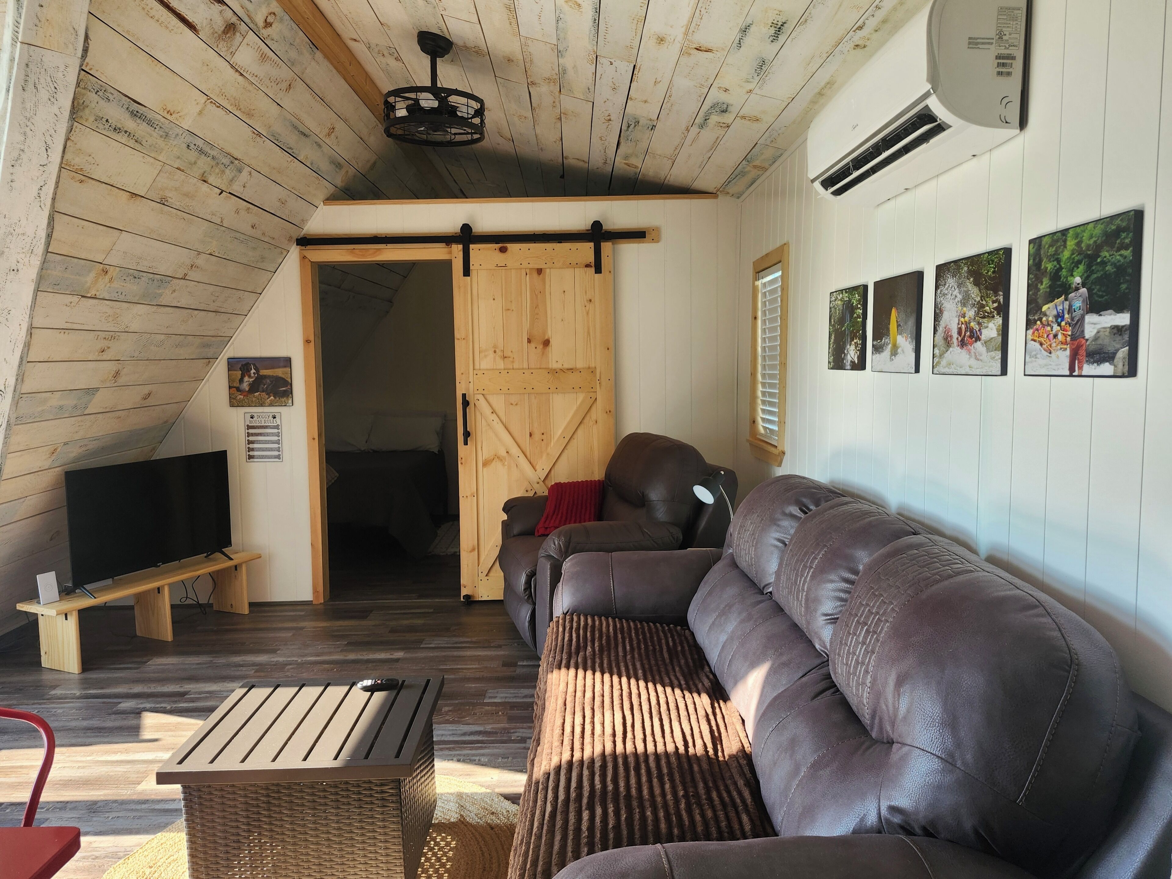 Cozy 2-br Cabin W/hot Tub & Firepit, Near Ohiopyle, Seven Springs & Fallingwater - Ohiopyle, PA