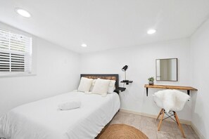 Room - Private 2BR Guesthouse Near Houston Chinatown (Houston)