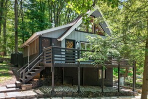 Exterior - Cozy 3-bedroom cabin in the Pocono AC and fitnes room
Maximum capacity 8 people. (Poconos)