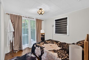 Room - Cozy 3-bedroom cabin in the Pocono AC and fitnes room
Maximum capacity 8 people. (Poconos)