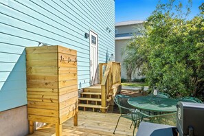 Unclassified image, 5 of 49, button - The Seaquel: New 3BR Beach Retreat With Ensuite Baths & Bunks (Gulf Shores)