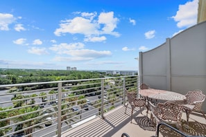 Unclassified image, 5 of 39, button - Gulf Views, Lodge Pool & Balcony 3br, 4BA Retreat (Gulf Shores)