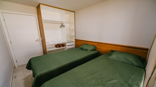 Apto em Resort com Acesso à Praia do Coqueiro