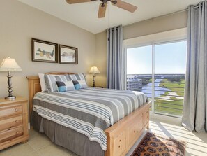 Room - Relaxing Resort Retreat With Pool, Balcony & Golf Course Access (Gulf Shores)