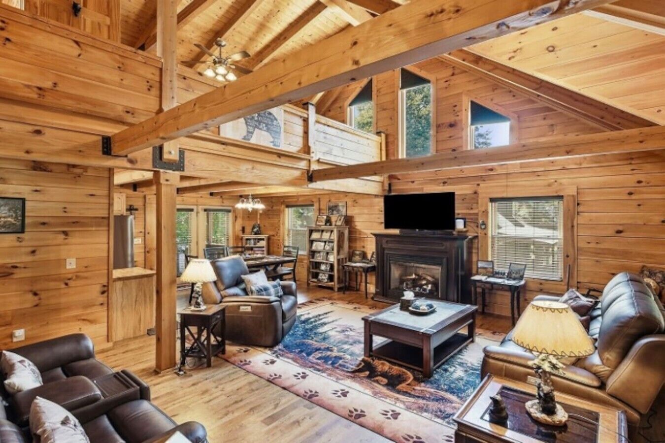 Breezy Creek Retreat-spectacular Waterfront Cabin! - Maggie Valley, NC