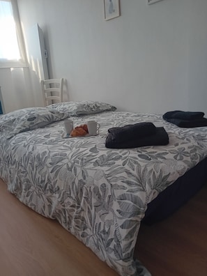 Internet, bed sheets - A breath of fresh air in this spacious apartment located 50 meters from Fort Mahon Beach (Fort-Mahon-Plage)