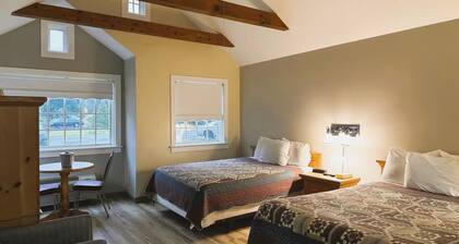 Perfect 1-bedroom cottage with AC in charming Lancaster