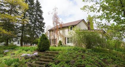 Private 5-Acre Brampton Retreat – Minutes to Toronto