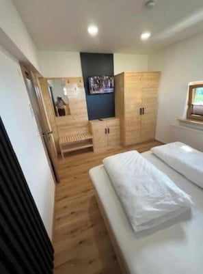 Room - Fellhornblick Vacation Rentals: 2-Bedroom Apartment (Riezlern)