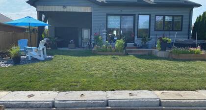 The Healing House.A waterfront retreat on the canals of Lake St.Clair
