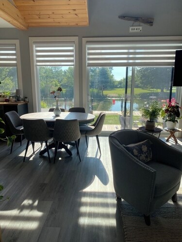 The Healing House.A waterfront retreat on the canals of Lake St.Clair