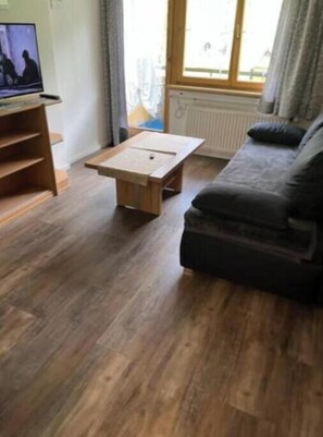 Unclassified image, 4 of 12, button - Fellhornblick Vacation Rentals: 2-Bedroom Apartment (Riezlern)