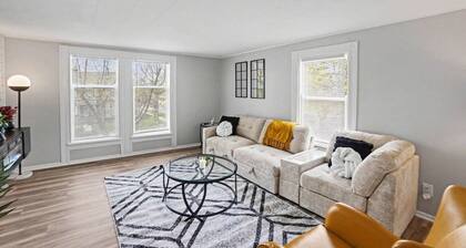 Chic`n Cozy 1BR Dtwn-Plush Mattress-FirePit-Unit C