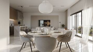 Superior Apartment, 2 Bedrooms, Balcony, City View | Dining