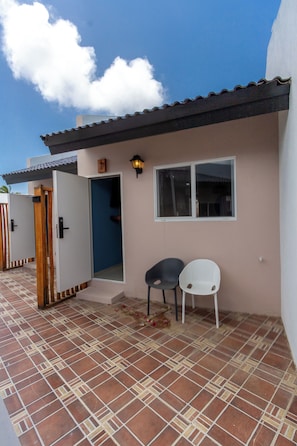 Exterior - Vrbo Property (Oranjestad)