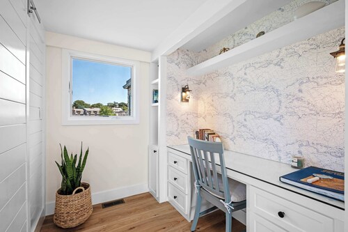 Stay at Windward Point