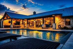 Pool - Chula Vista~Sleeps 31~Heated Pool (Sabinal)