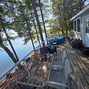 Outdoor dining - Lil' Bears' Lair (Arnstein)