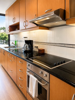 Private kitchen - HIC Residence Management (Quito)