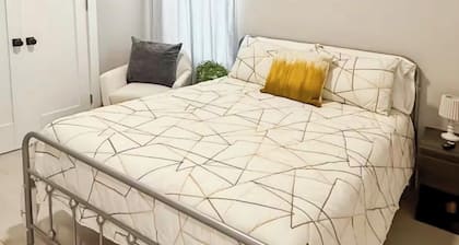 Cozy Spa Like 2-bedroom house in Hobbs