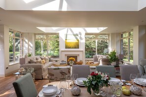 Dining - Luxury Scottish Country House Near Edinburgh (Dalkeith)