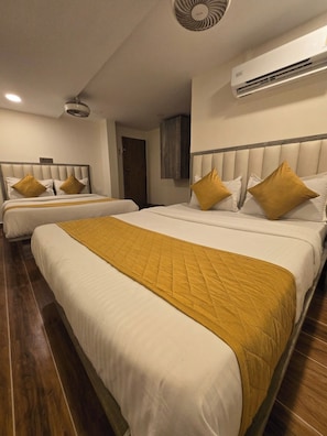 Unclassified image, 3 of 10, button - Royce Bkc By Glitz Hotel (Mumbai)