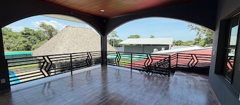 Restaurante y Hostal The Eeagle