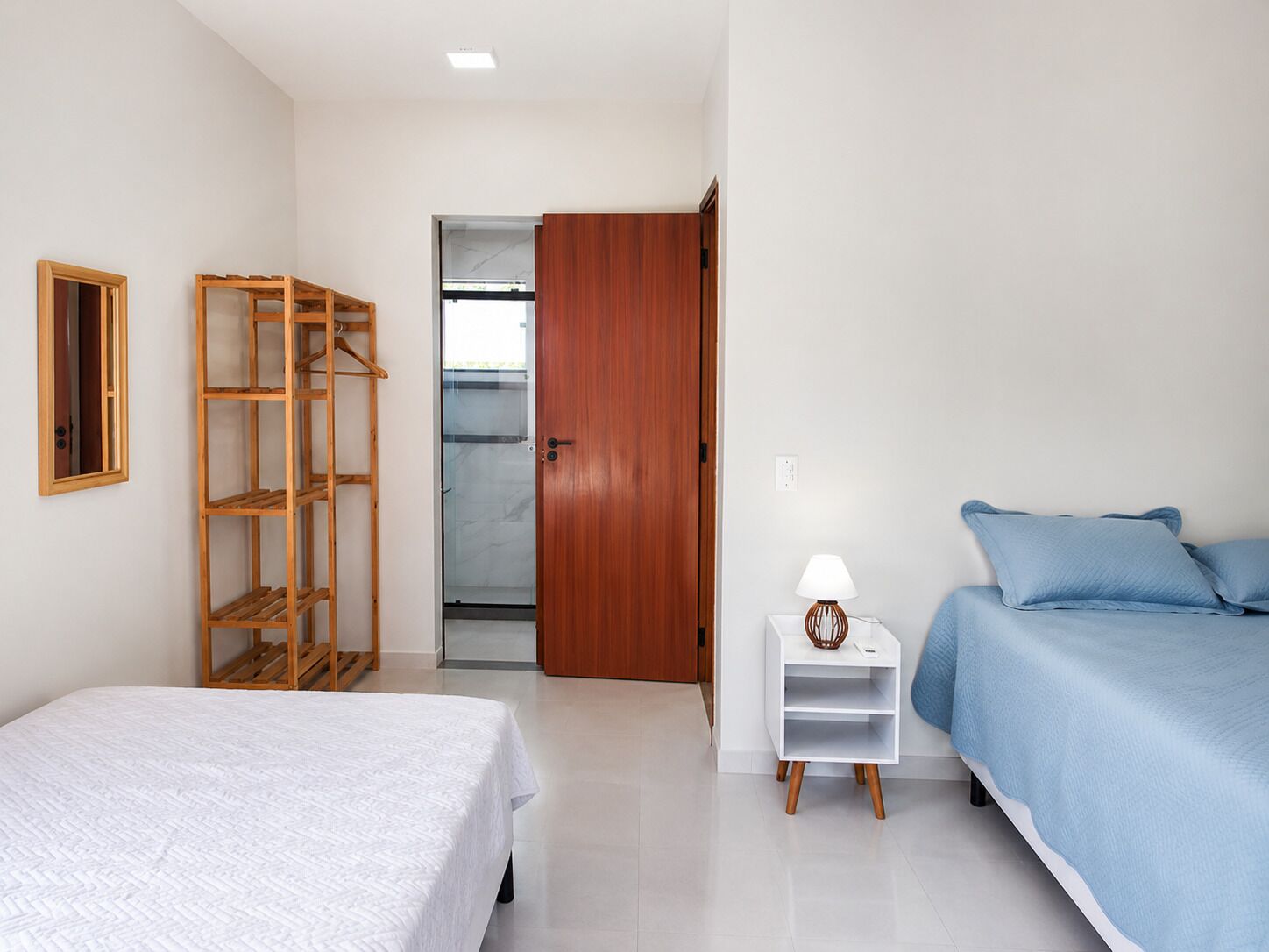 Casa, 2 quartos, ar-condicionado, vista para o jardim | Wi-Fi de cortesia, individualmente decorados, individualmente mobiliados