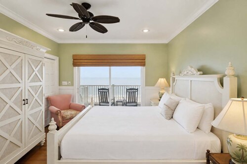 Beachfront Luxury | Pool, Hot Tub, Elevator