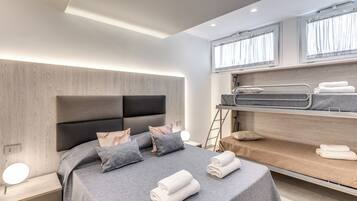 5 bedrooms, WiFi, bed sheets