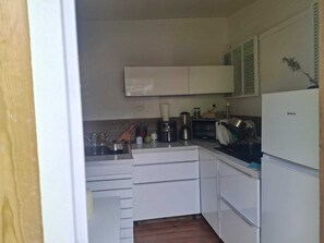 Private kitchen - Vrbo Property (Gourbeyre)