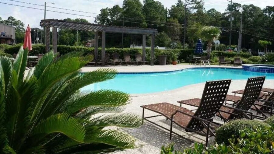 Slip Away at Harbor Landing