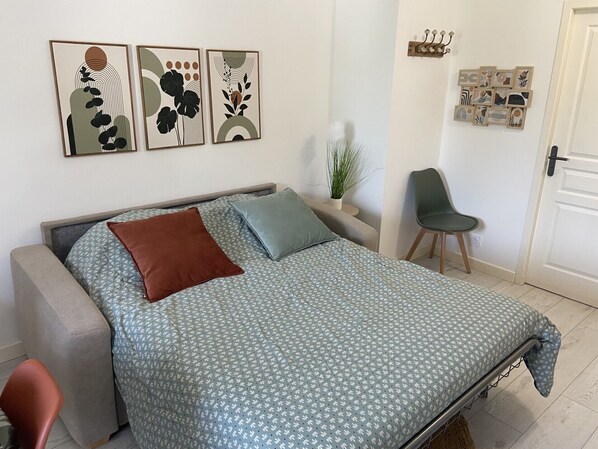Room - Vrbo Property (Duras)