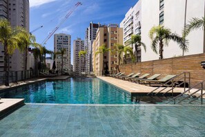 Pool - Studio Tower B · view · garage · Syrian 2min (São Paulo)
